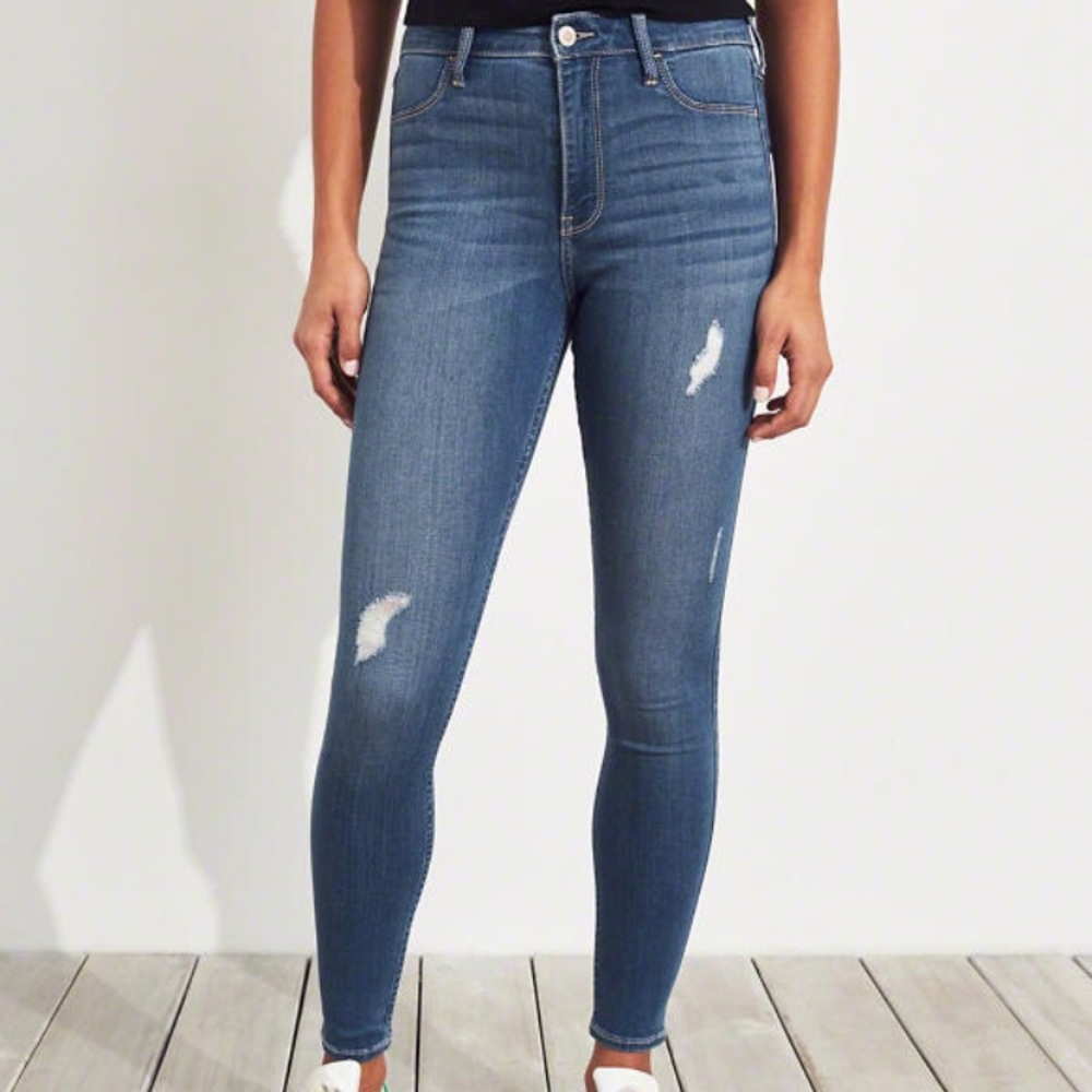 Hollister skinny jeans. ANY 2 $17